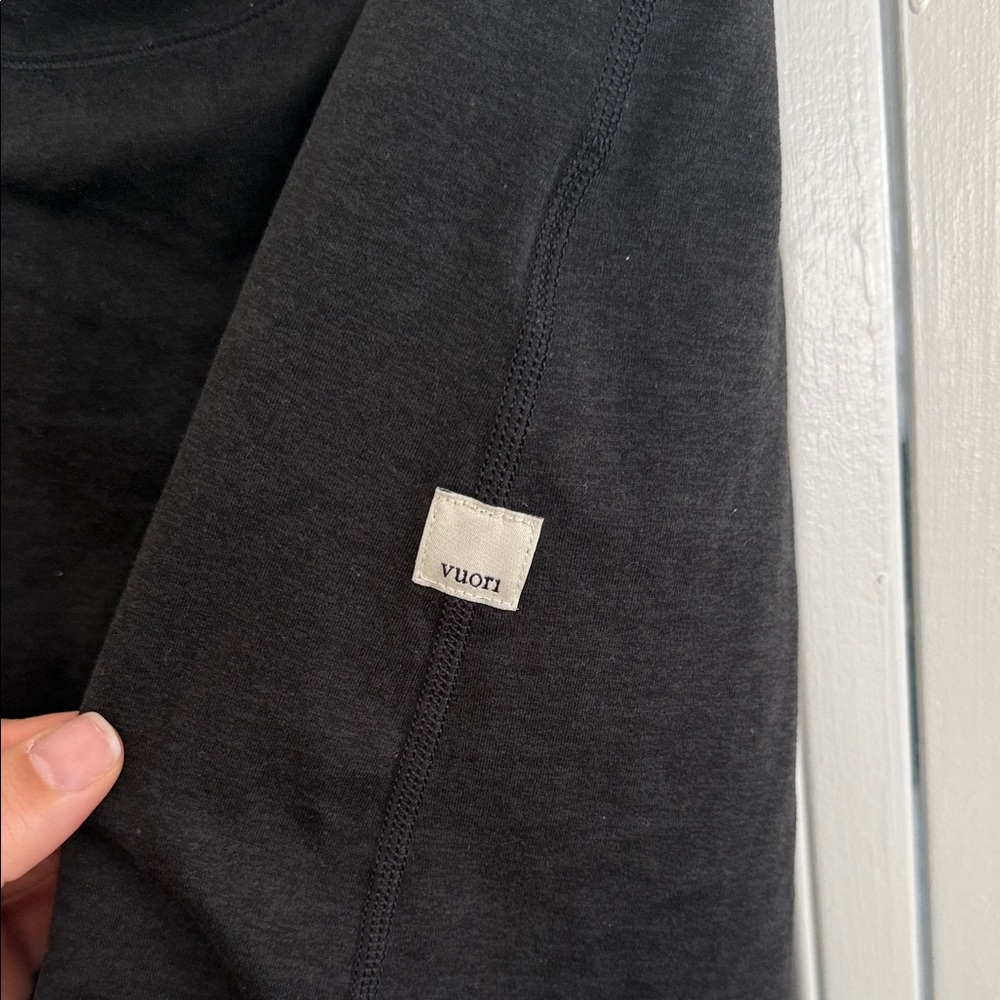 Vuori performance skirt in black heather size large - Picture 5 of 6